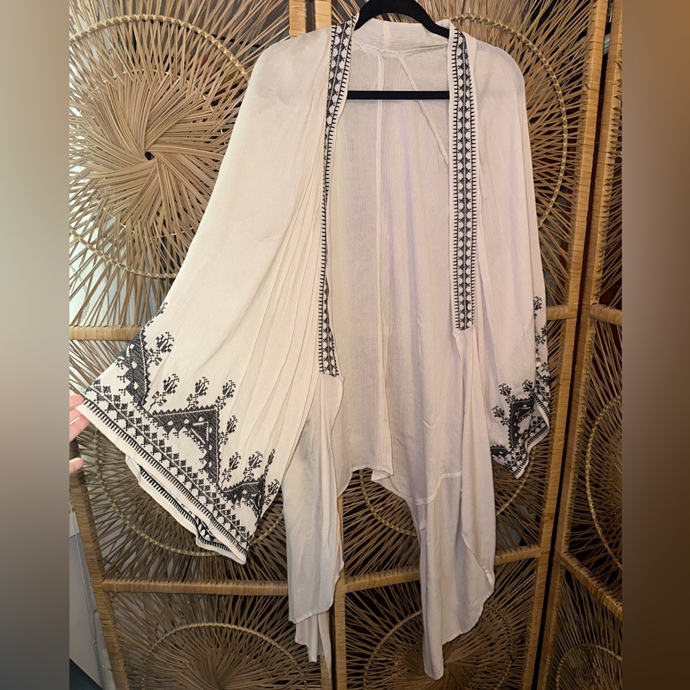 Embroidered Cream Kimono Cardigan
